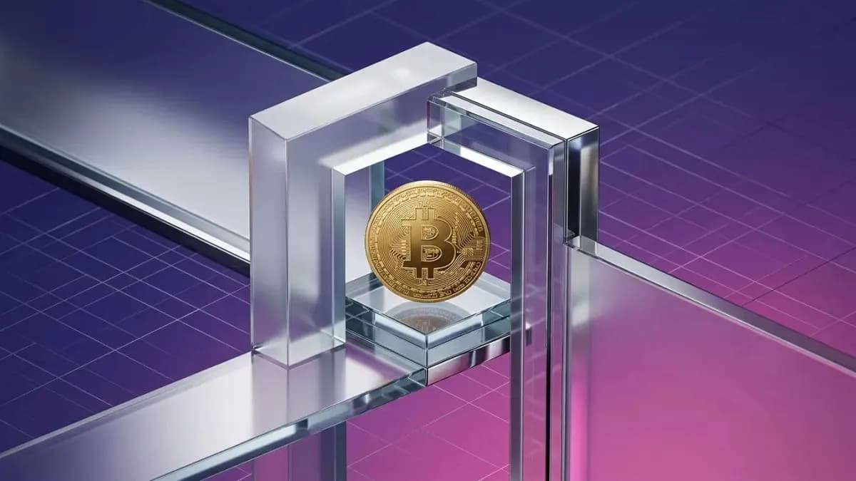 قانون وضوح الأصول الرقمية يدفع بيتكوين نحو 82 ألف دولار
